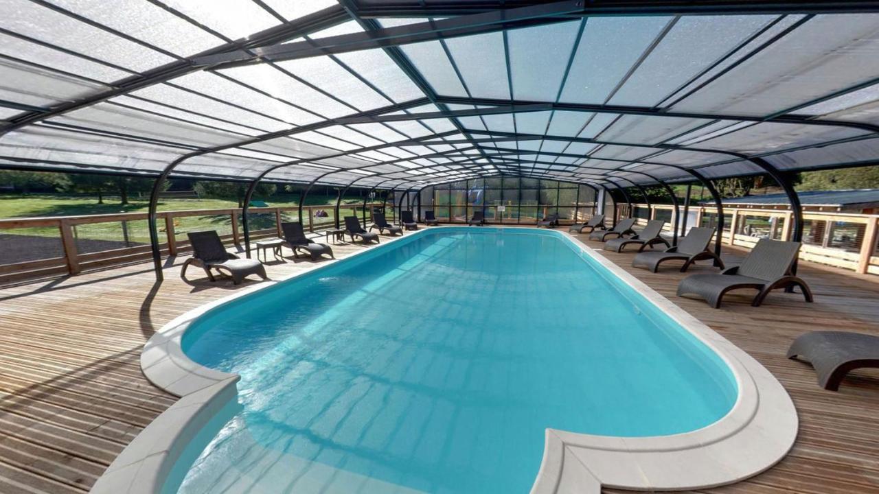 Camping Les Vernieres La Bourboule Sancy 外观 照片