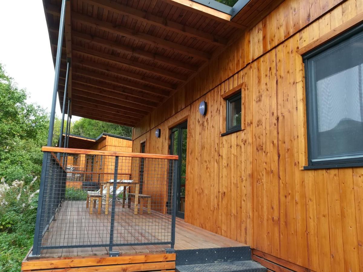 Camping Les Vernieres La Bourboule Sancy 外观 照片