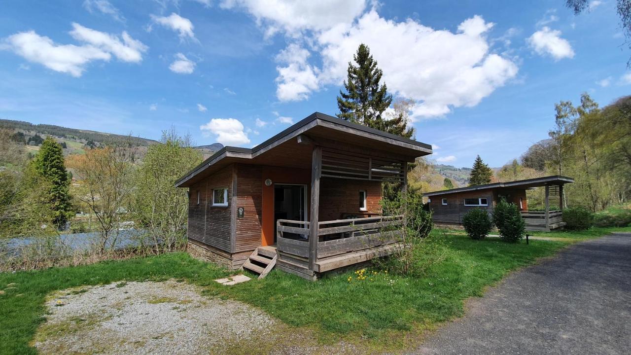 Camping Les Vernieres La Bourboule Sancy 外观 照片
