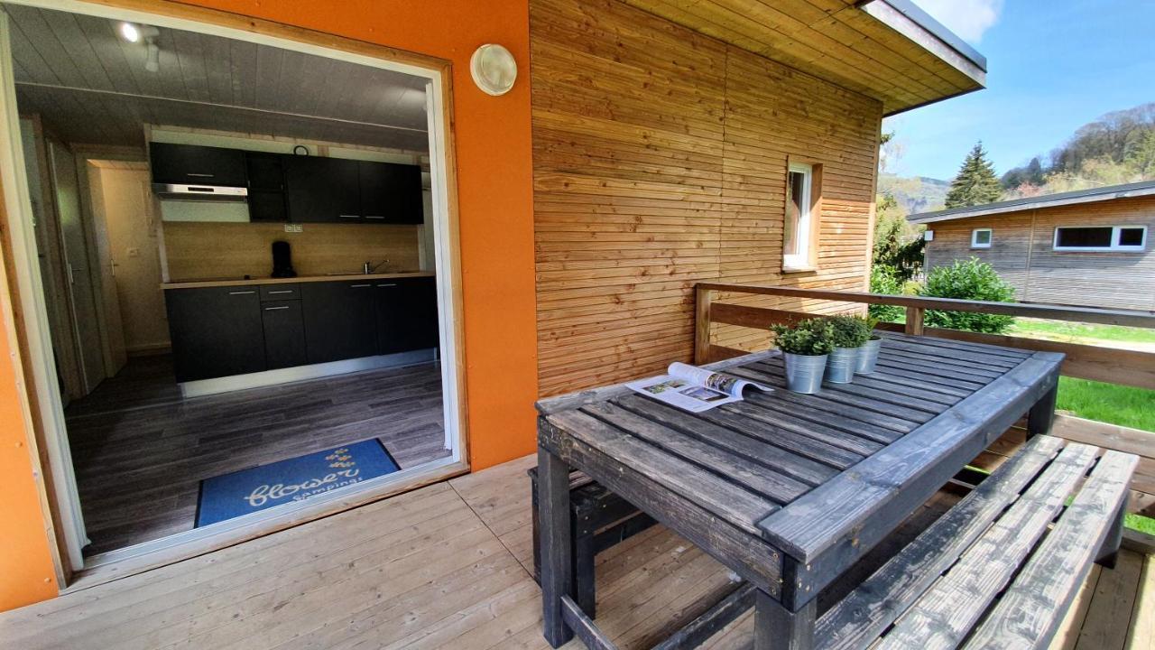 Camping Les Vernieres La Bourboule Sancy 外观 照片