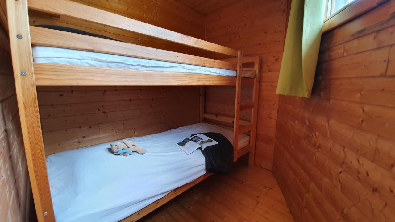 Camping Les Vernieres La Bourboule Sancy 外观 照片