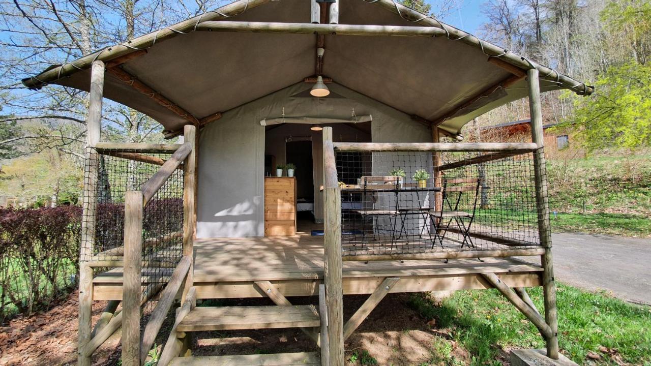 Camping Les Vernieres La Bourboule Sancy 外观 照片